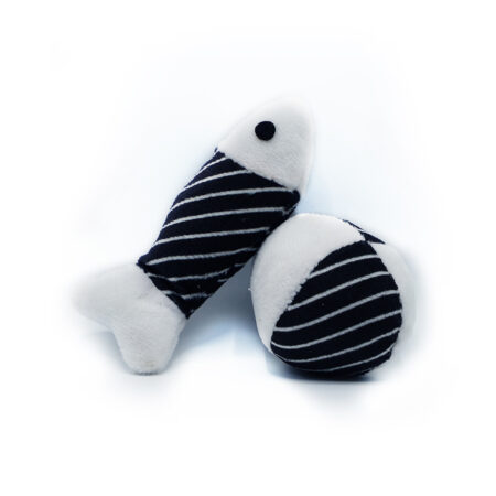 Plyšová rybička s míčkem - černobílá